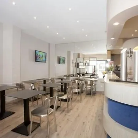 Cecyl Centre Hotel Reims