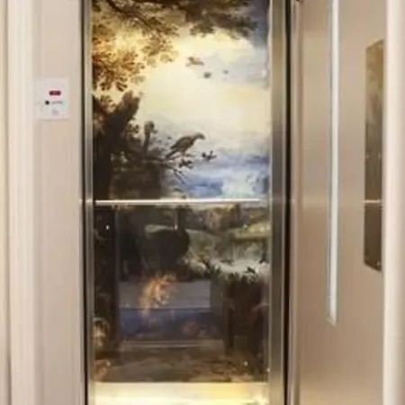 Отель Cecyl Centre Реймс