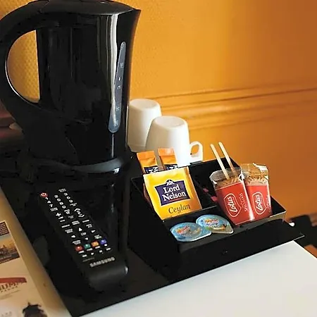 Cecyl Centre Hotel 3*