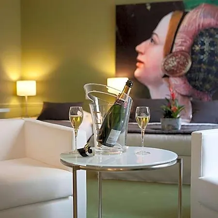 Cecyl Centre Hotel Reims