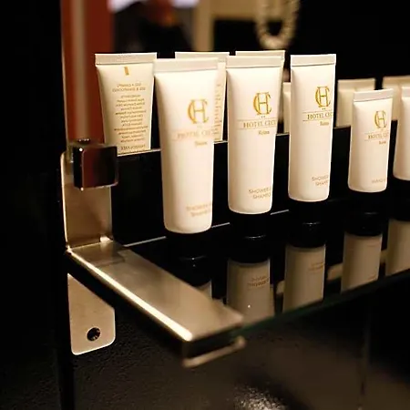 Cecyl Centre Hotel 3*