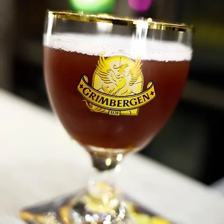 Отель Cecyl Centre Реймс