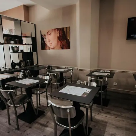 Отель Cecyl Centre