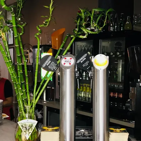 Cecyl Centre Отель Реймс