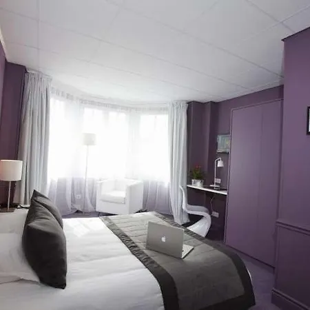 Cecyl Centre Hotel