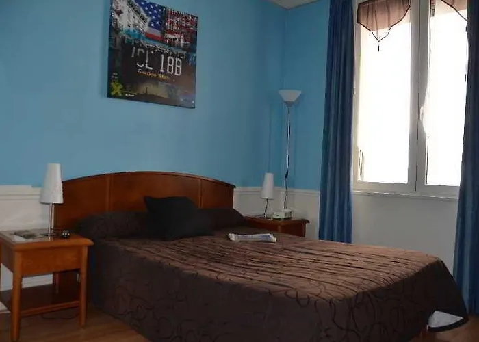 Hotel Cecyl Centre 3*