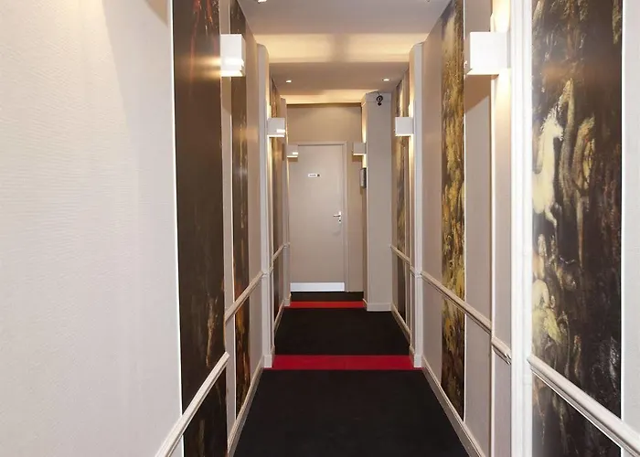 Cecyl Centre Hotell Reims