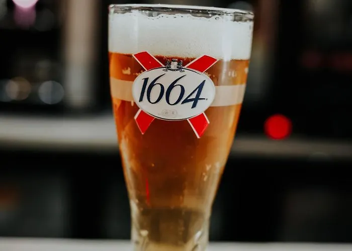 Cecyl Centre Hotell 3*